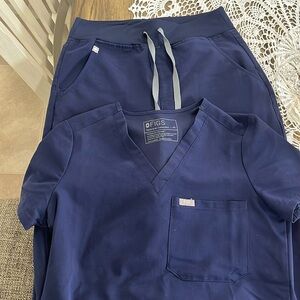 FIGS Scrubs - Navy
